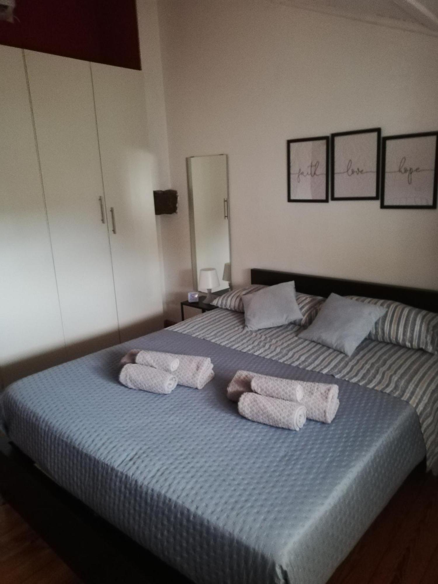 Alfa Casa Vacanze Catania Apartment Bagian luar foto